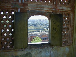 インド　ジャイプル　風の宮殿　窓からの眺め